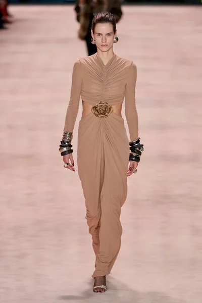 Look 22
